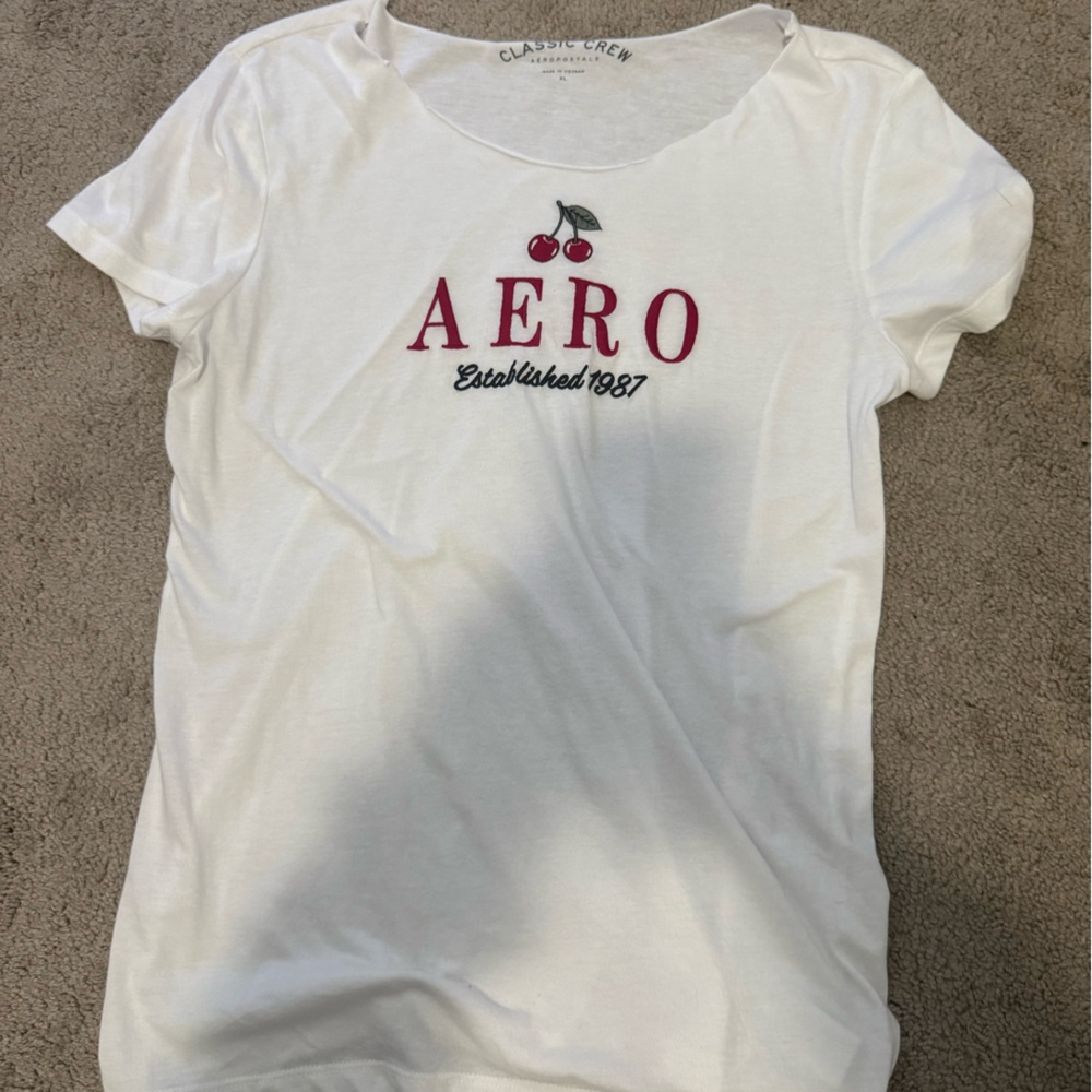 Aeropostale Baggy Off-shoulder White Tee